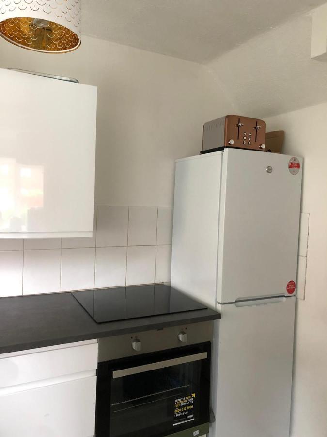 Rowan Tree Villa Aylesbury  Dış mekan fotoğraf