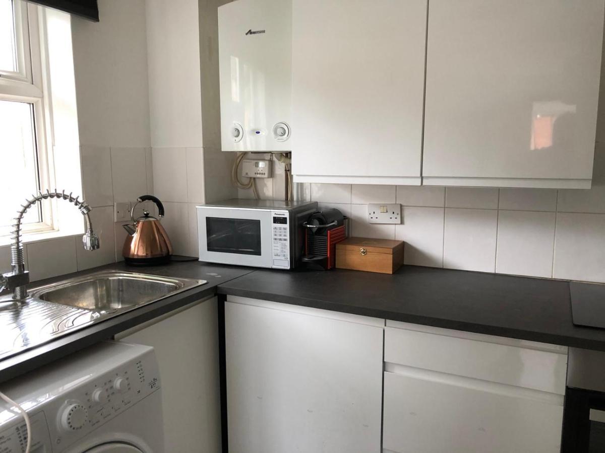 Rowan Tree Villa Aylesbury  Dış mekan fotoğraf