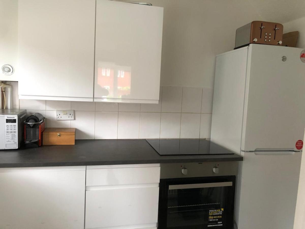 Rowan Tree Villa Aylesbury  Dış mekan fotoğraf