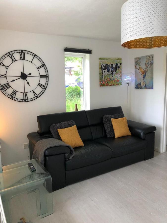 Rowan Tree Villa Aylesbury  Dış mekan fotoğraf